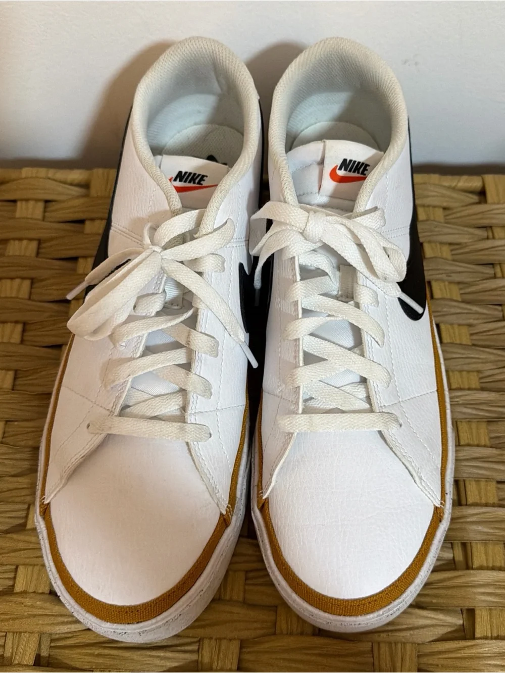 Nike Court Legacy Men’s 11.5 White Black Brown Athletic Leather Shoes Sneakers